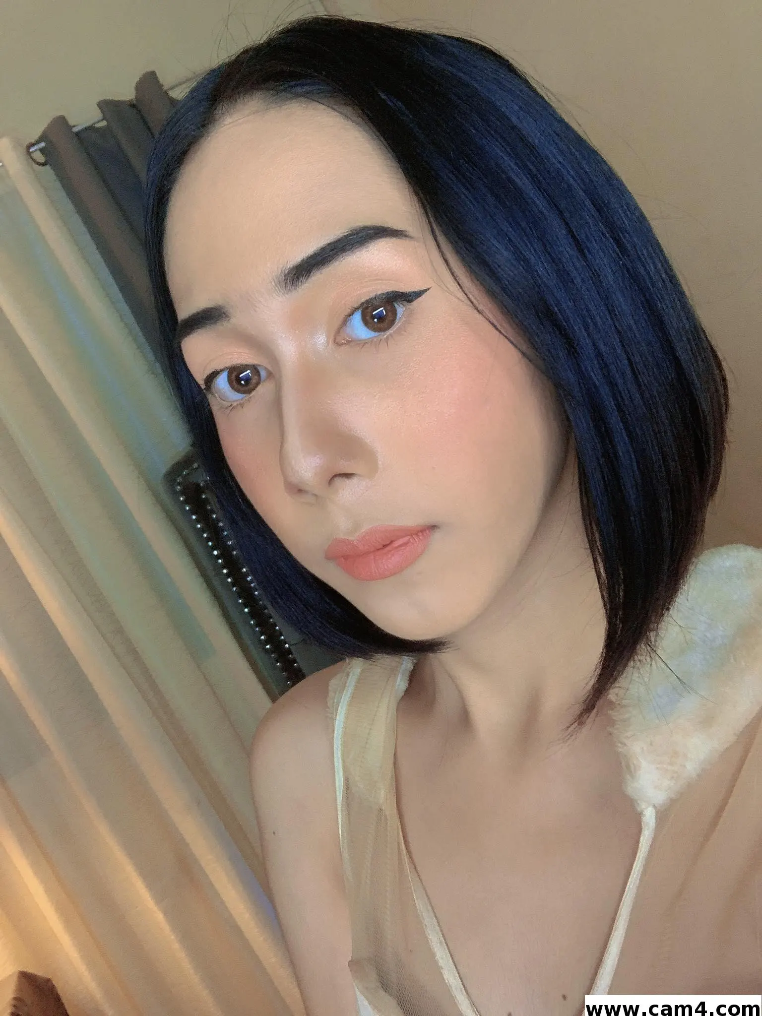 Ladyslena image 0