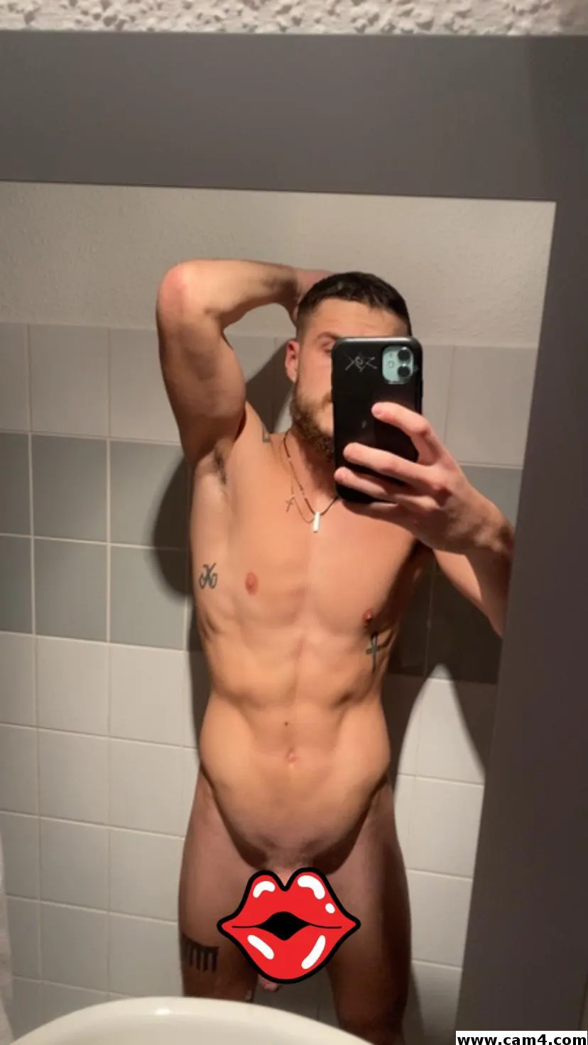 niksonfox image 0