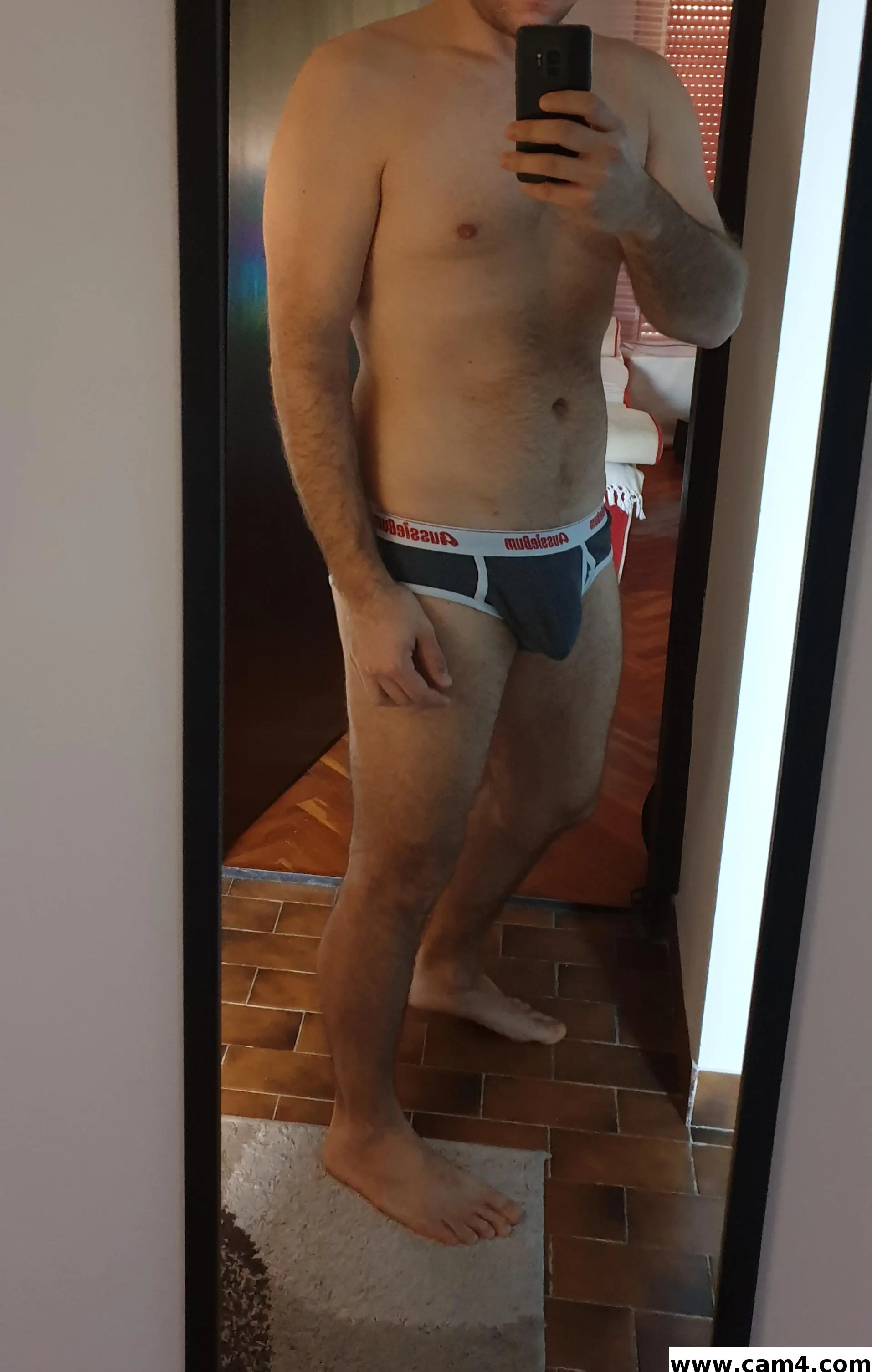 xxboyL image 0