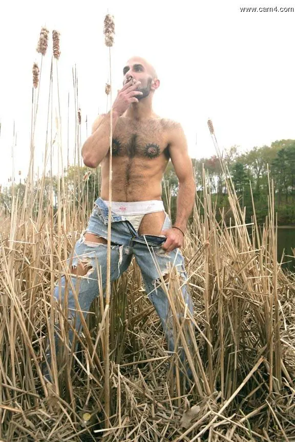 Boyhous image 0
