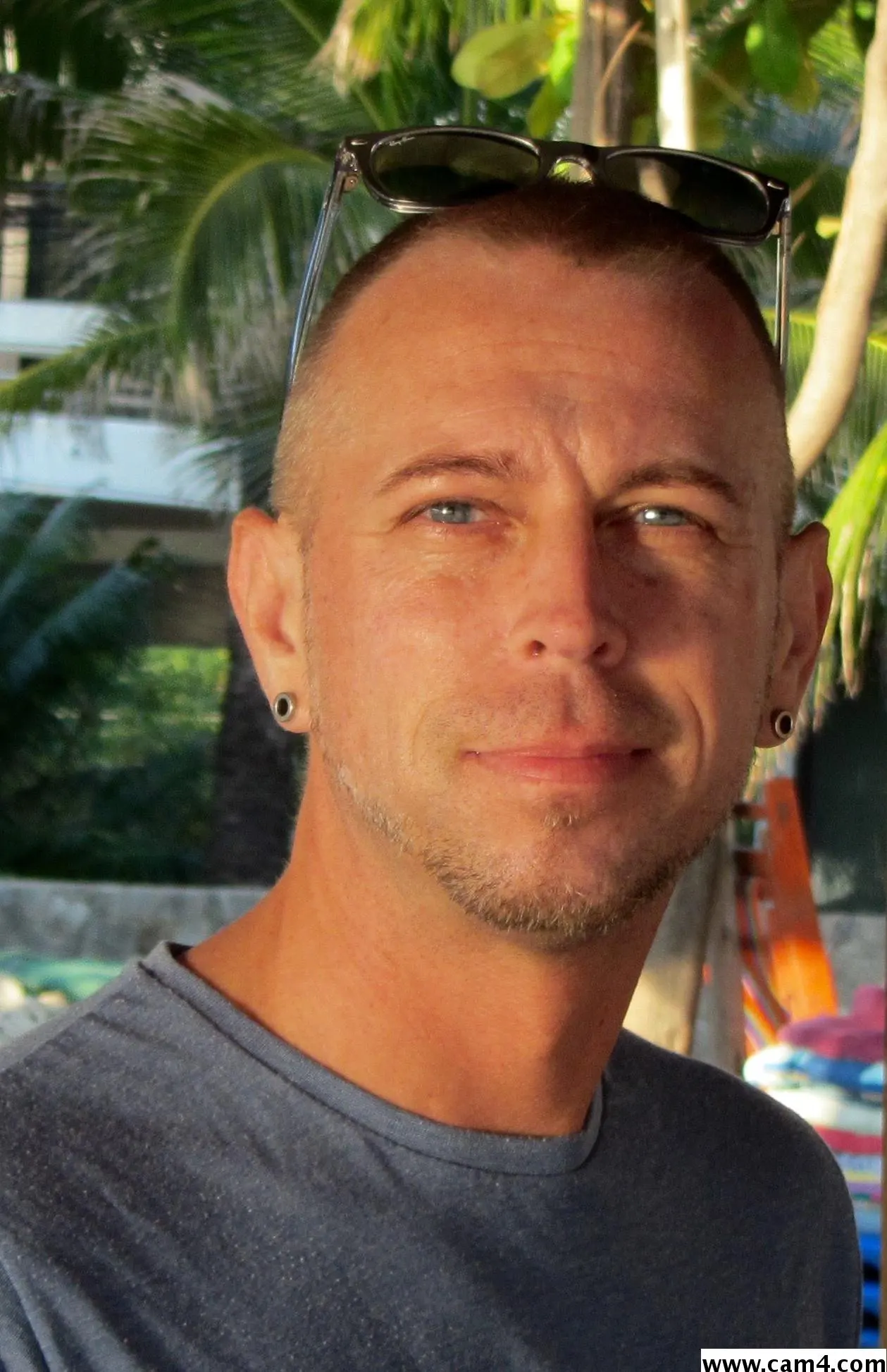 cumloverbln image 0