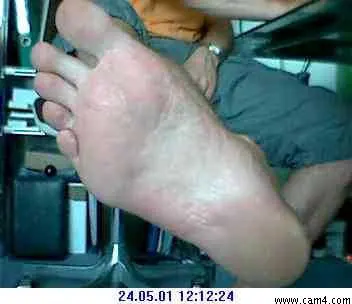 Barefooter image 0