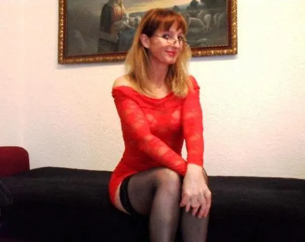 HOT-Kiss image 0