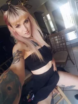 KiraSexy image 0