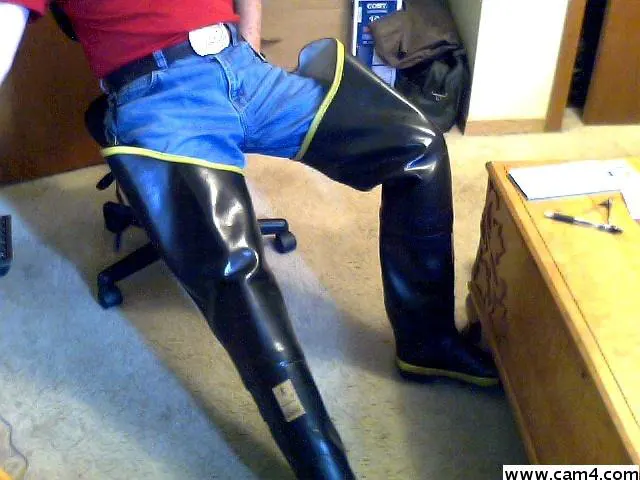 strapper99 image 0