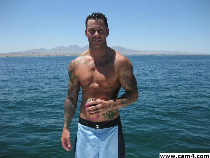 tatted_stud image 0