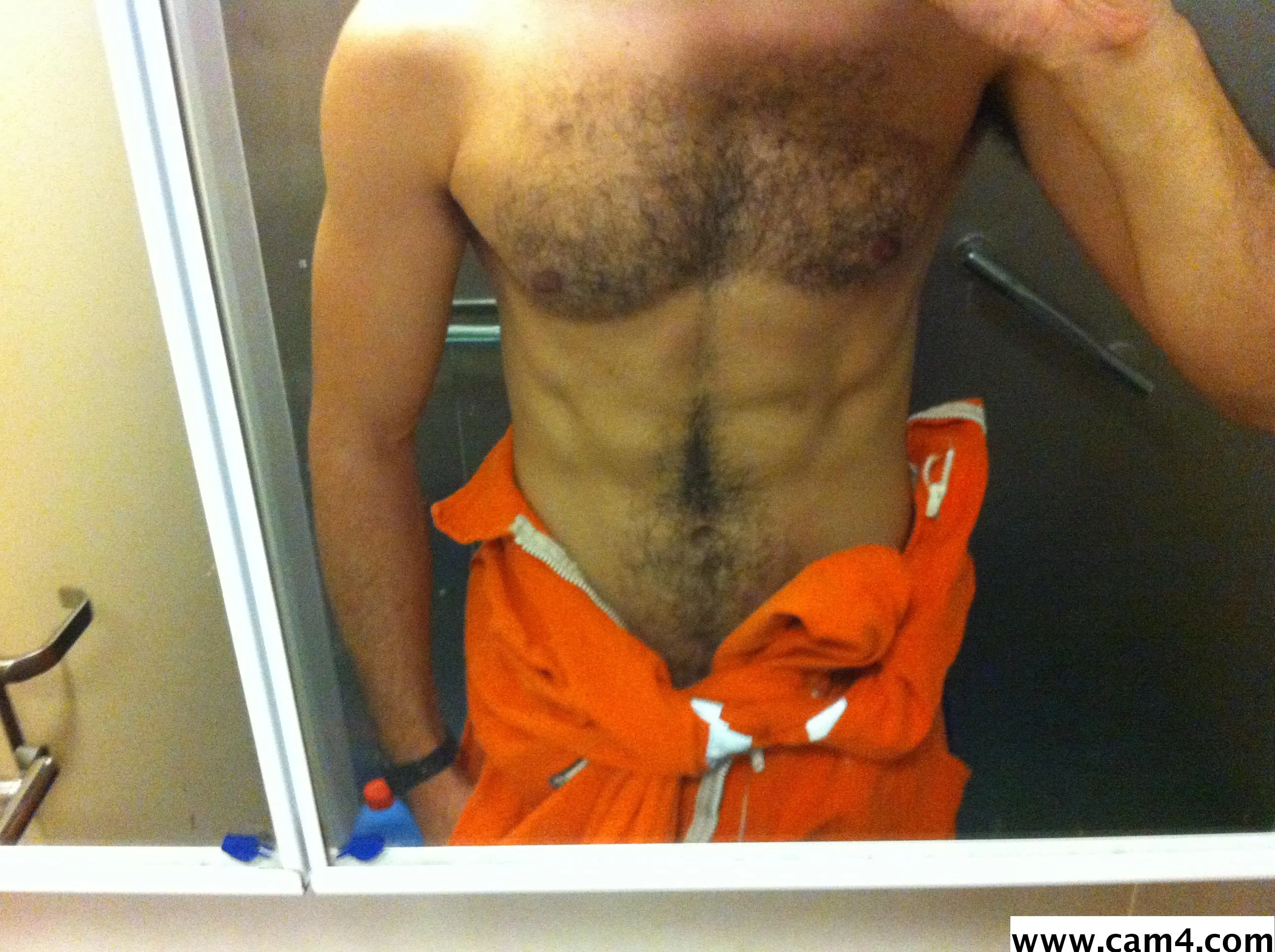 warmhardboy image 0