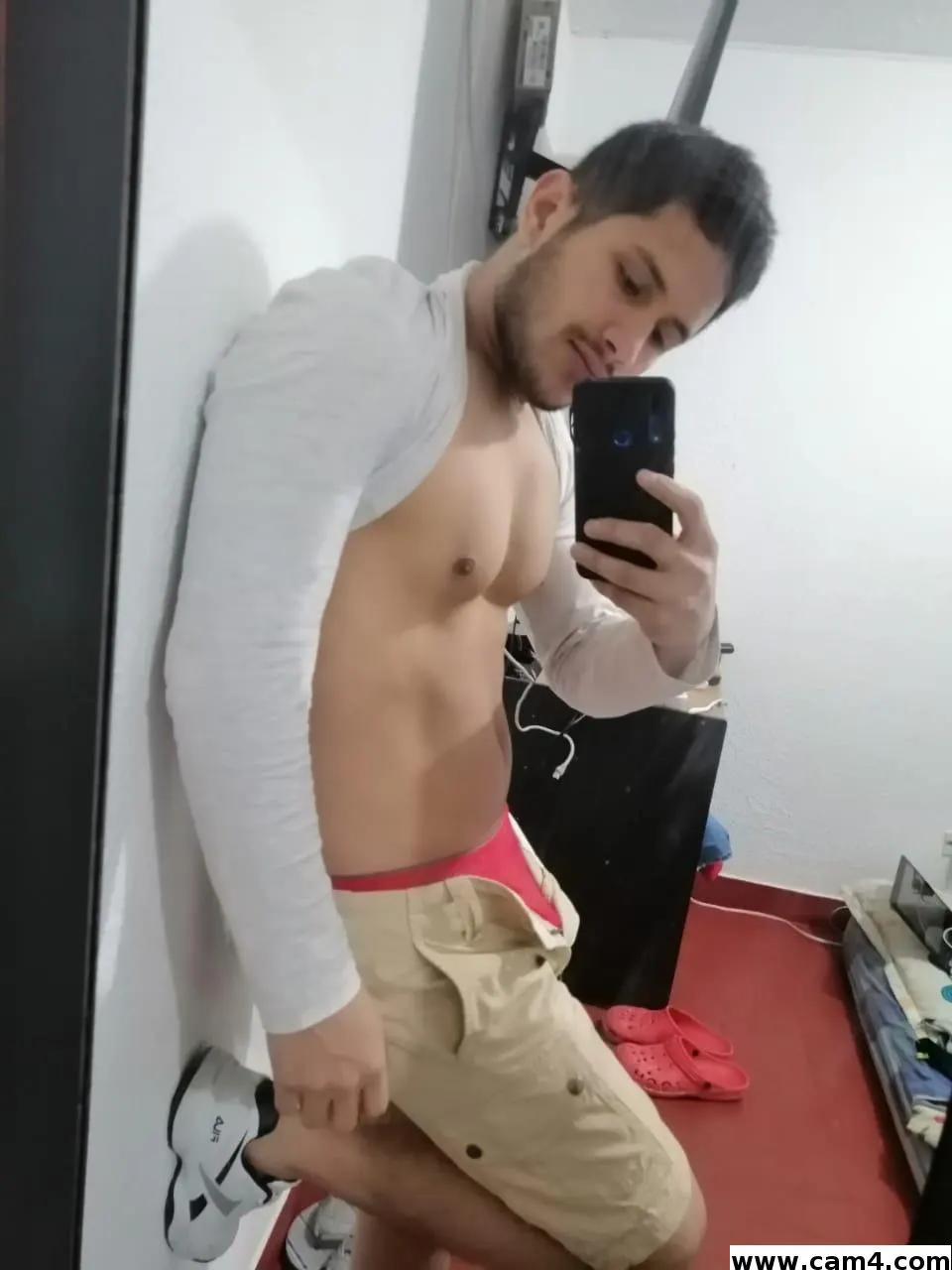 TheIan1 image 0